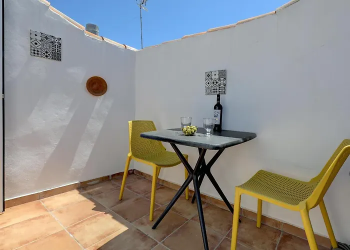 Authentic Andalusian Townhouse With Roof Terrace, Steps From The * Estepona